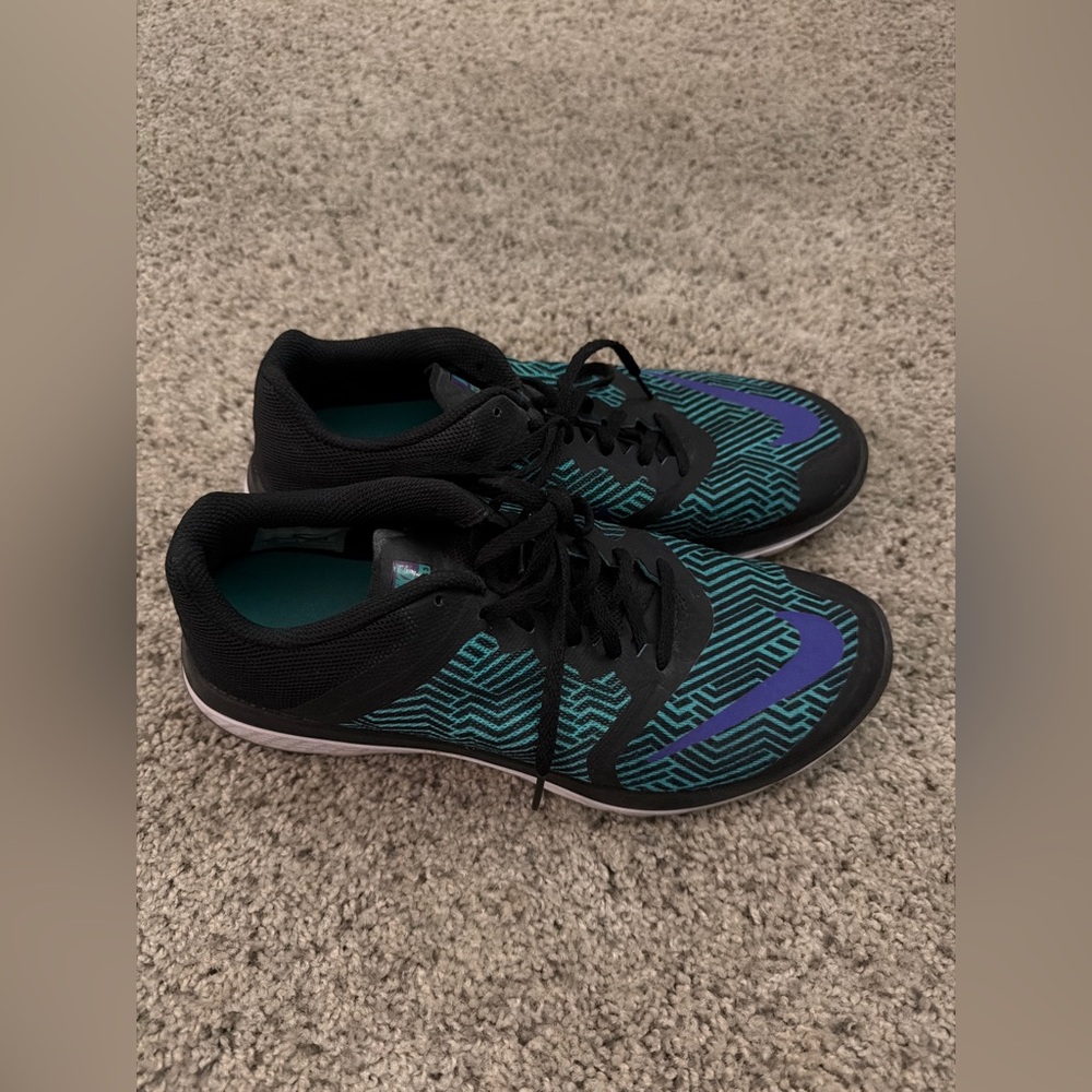 NIKE SHOES